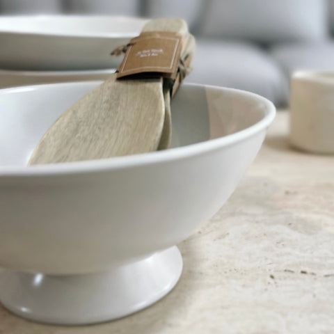 קערת הגשה על רגל